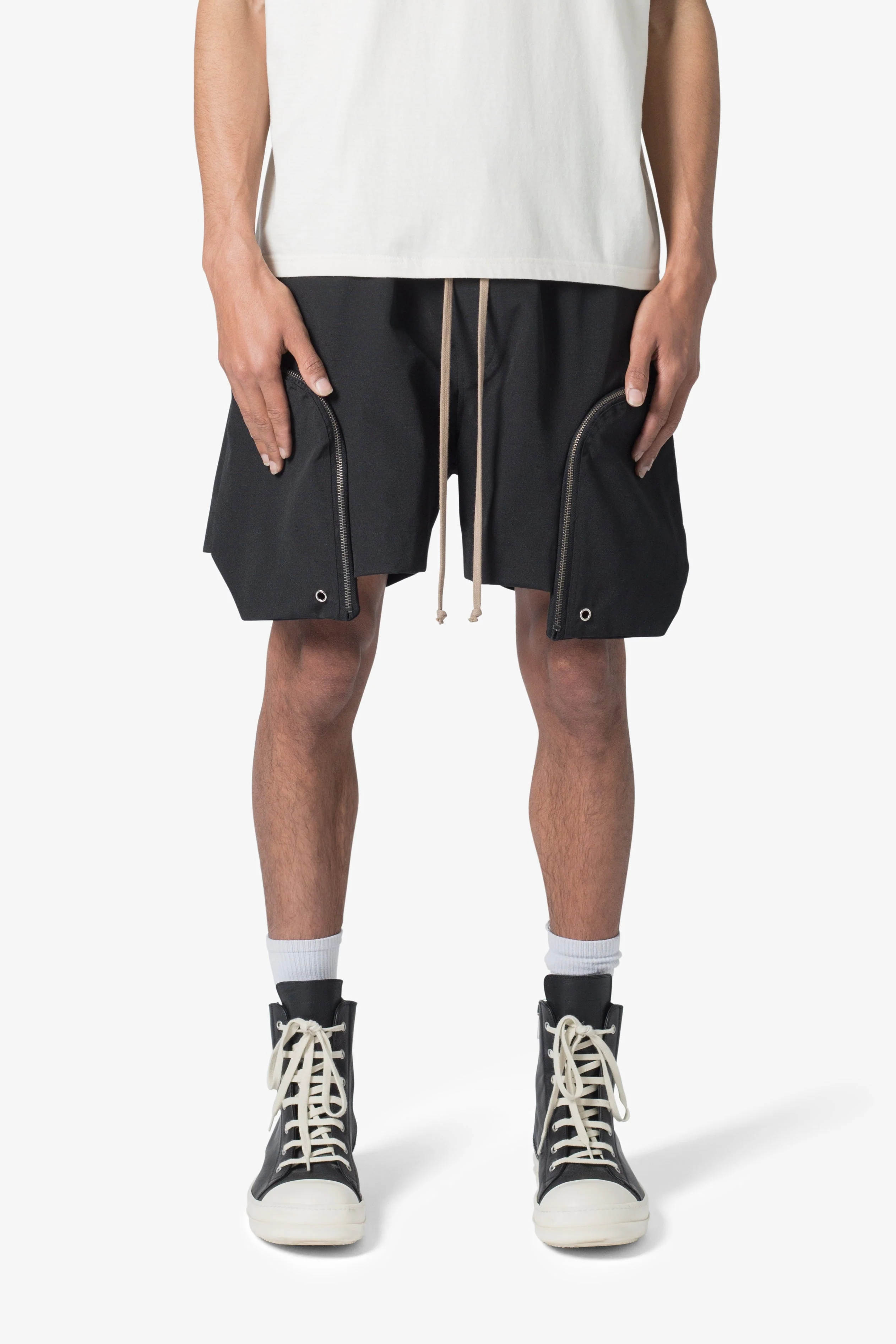 Front Pocket Geo Shorts - Black - Image 2