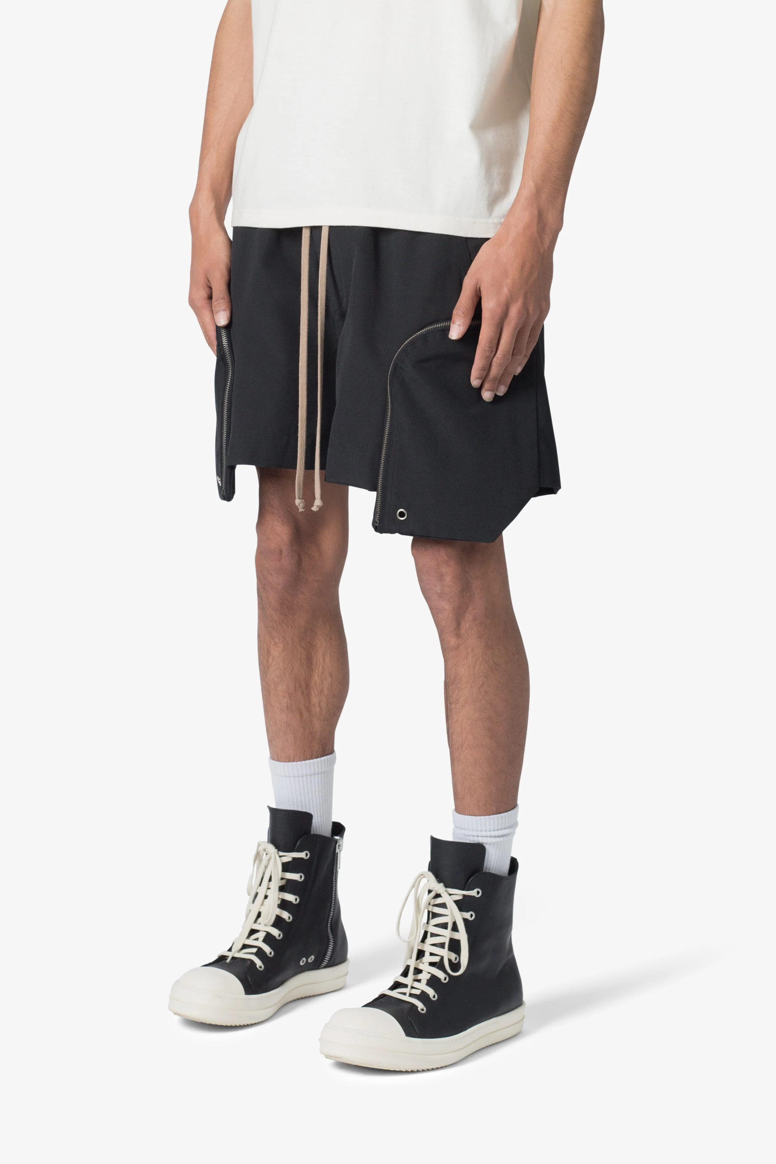 Front Pocket Geo Shorts - Black - Image 3