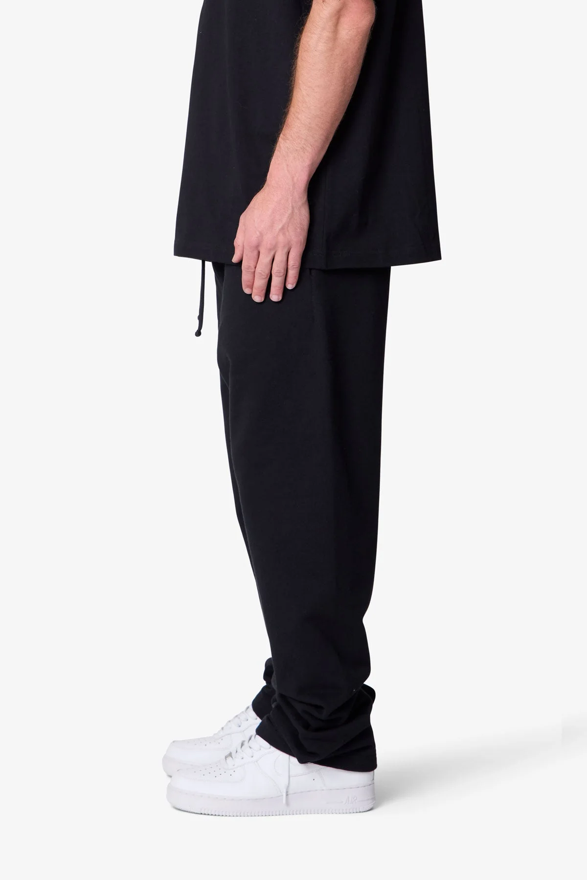 Heavy Basic Relaxed Sweatpants - Black - Image 4