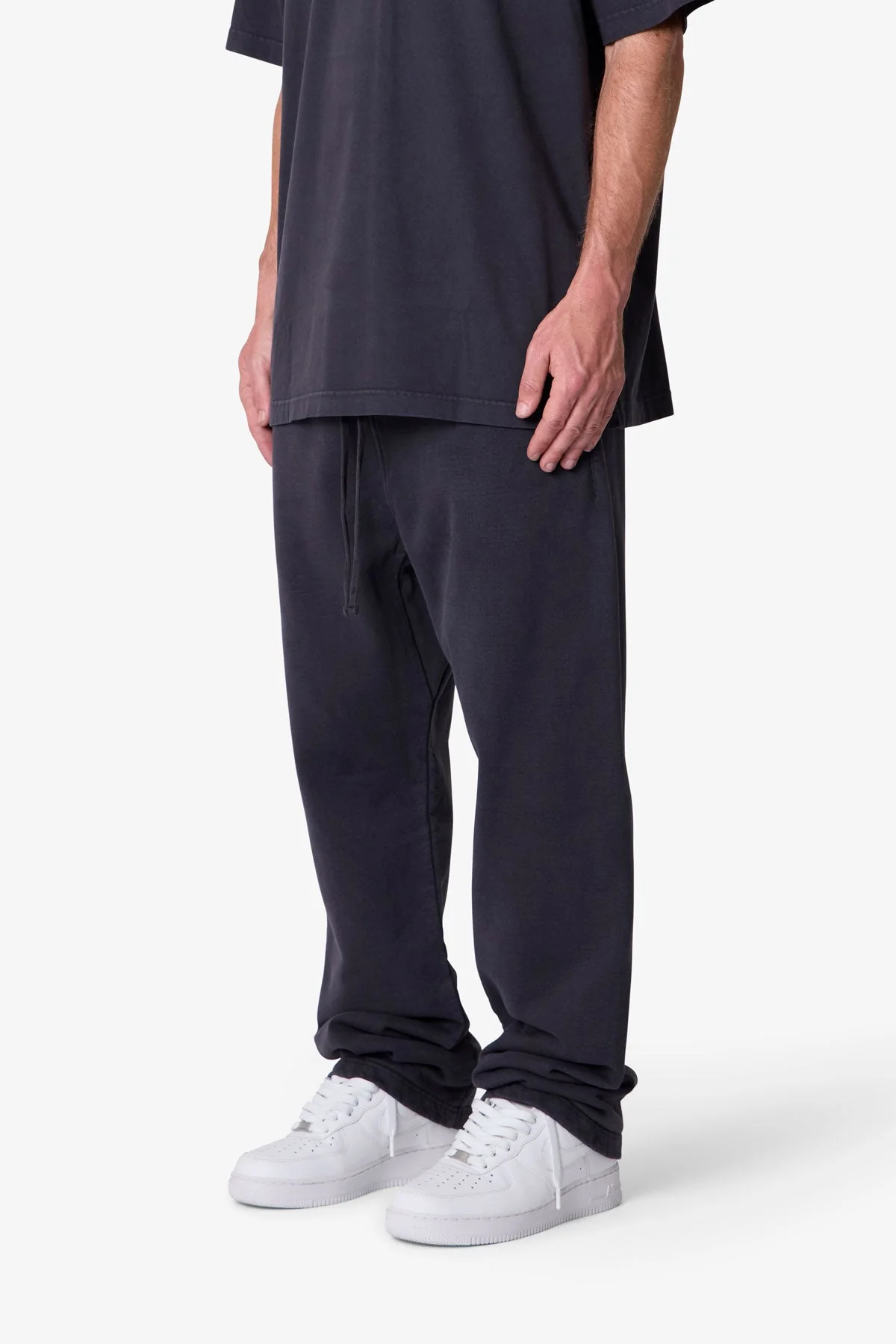 Heavy Basic Relaxed Sweatpants - Washed Black - Image 3