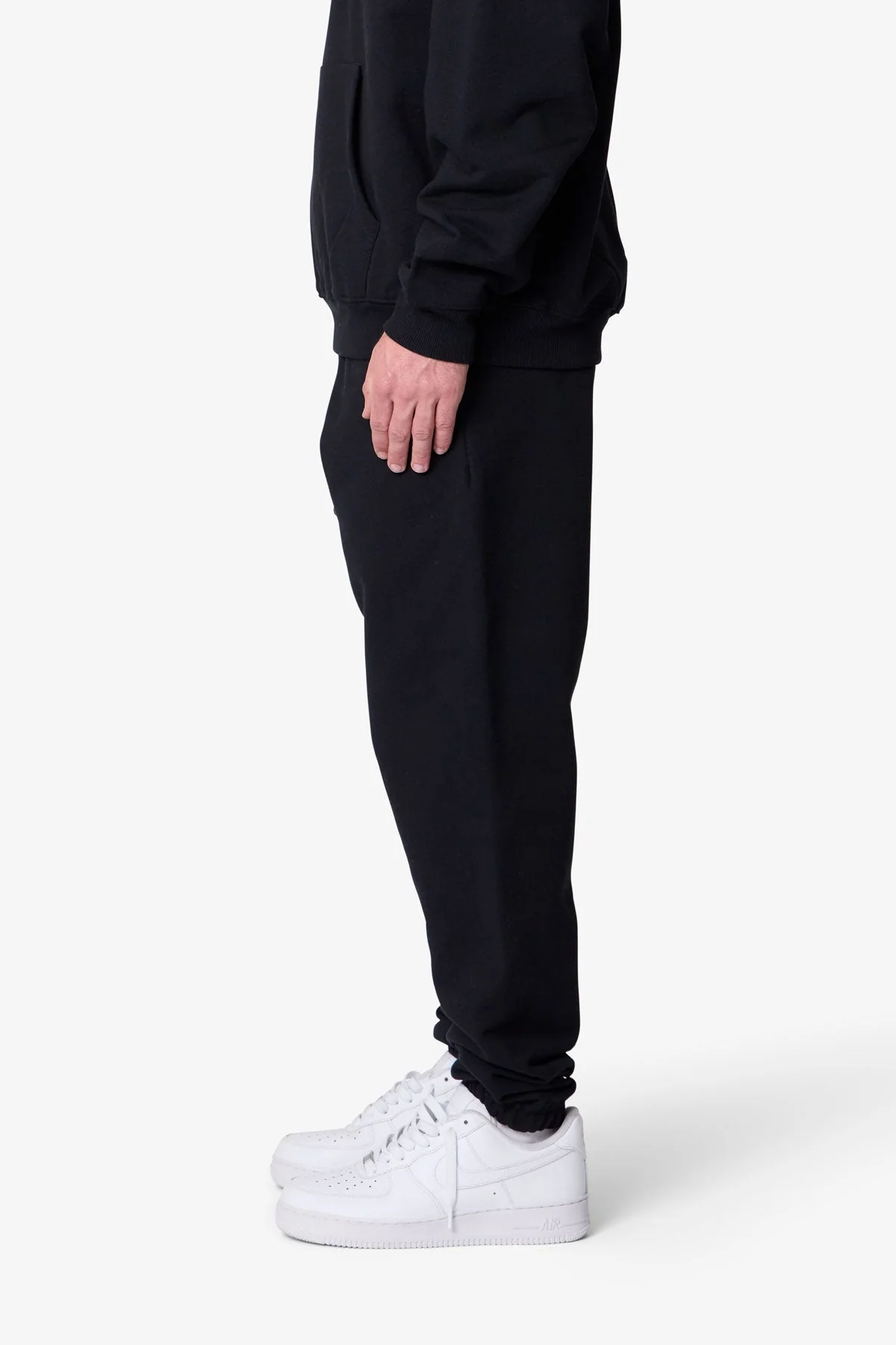 Heavy Basic Sweatpants - Black - Image 4