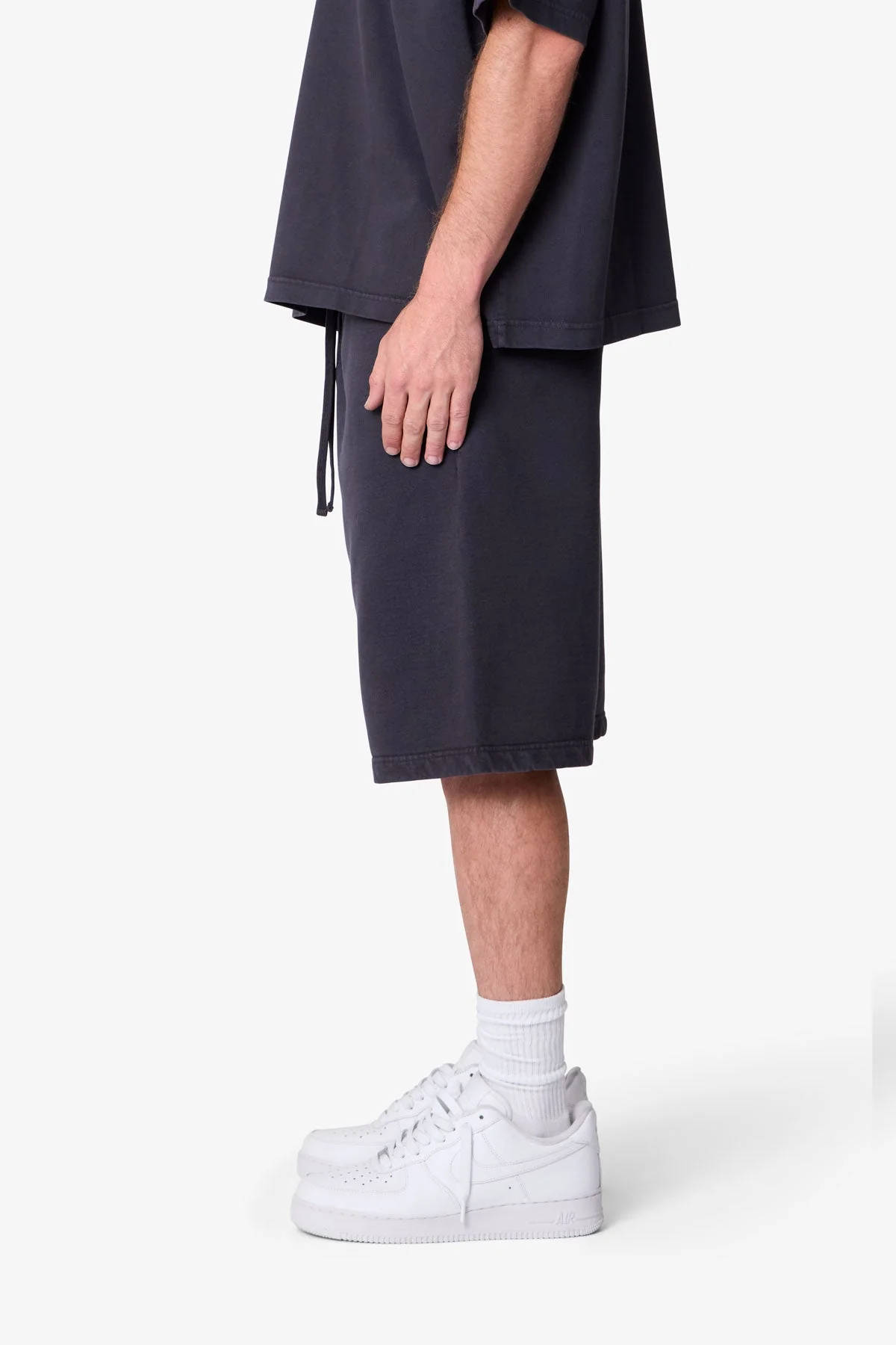 Heavy Basic Sweatshorts - Washed Black - Image 4
