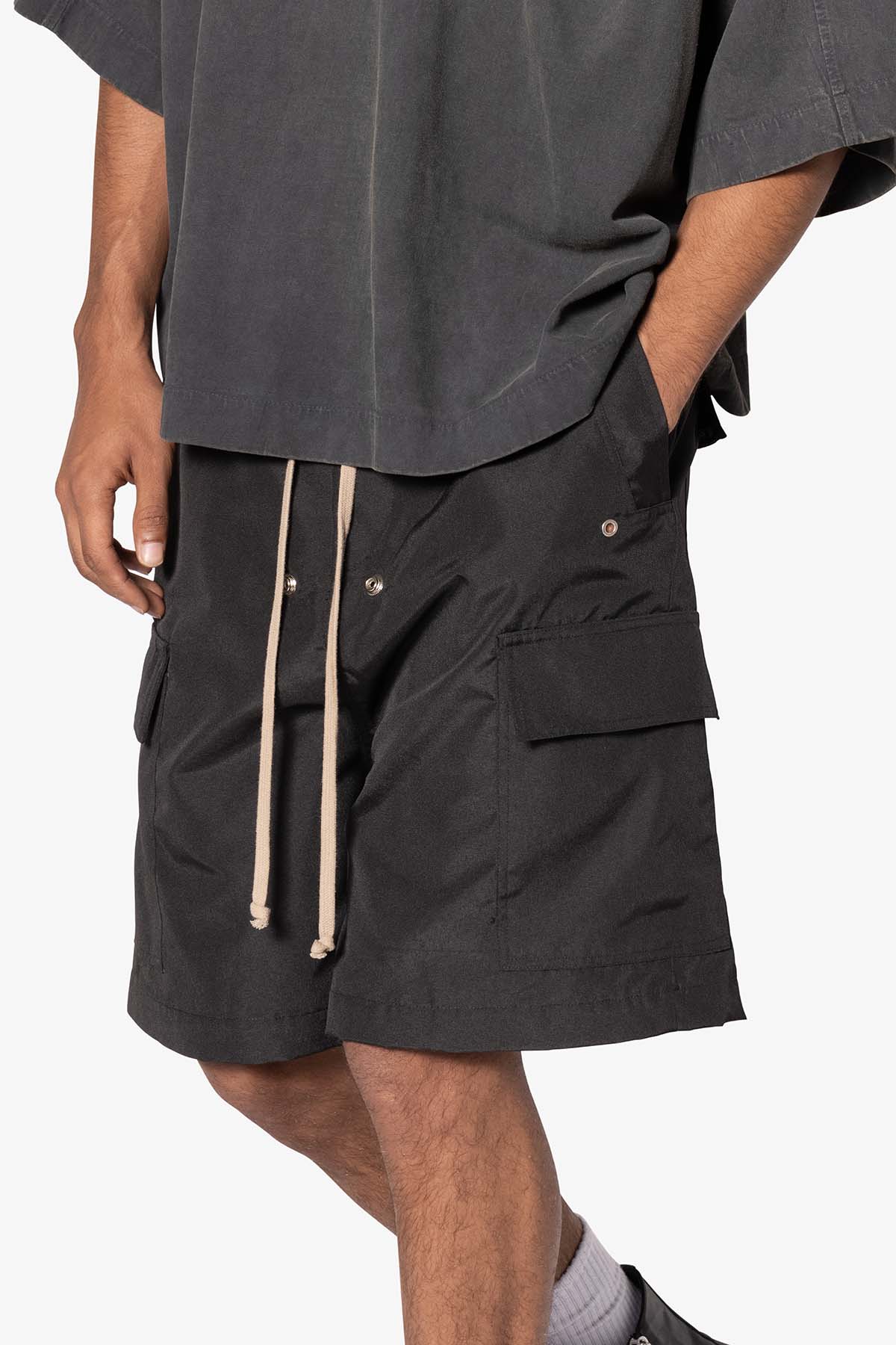 Rave Double Cargo Shorts - Black - Image 7