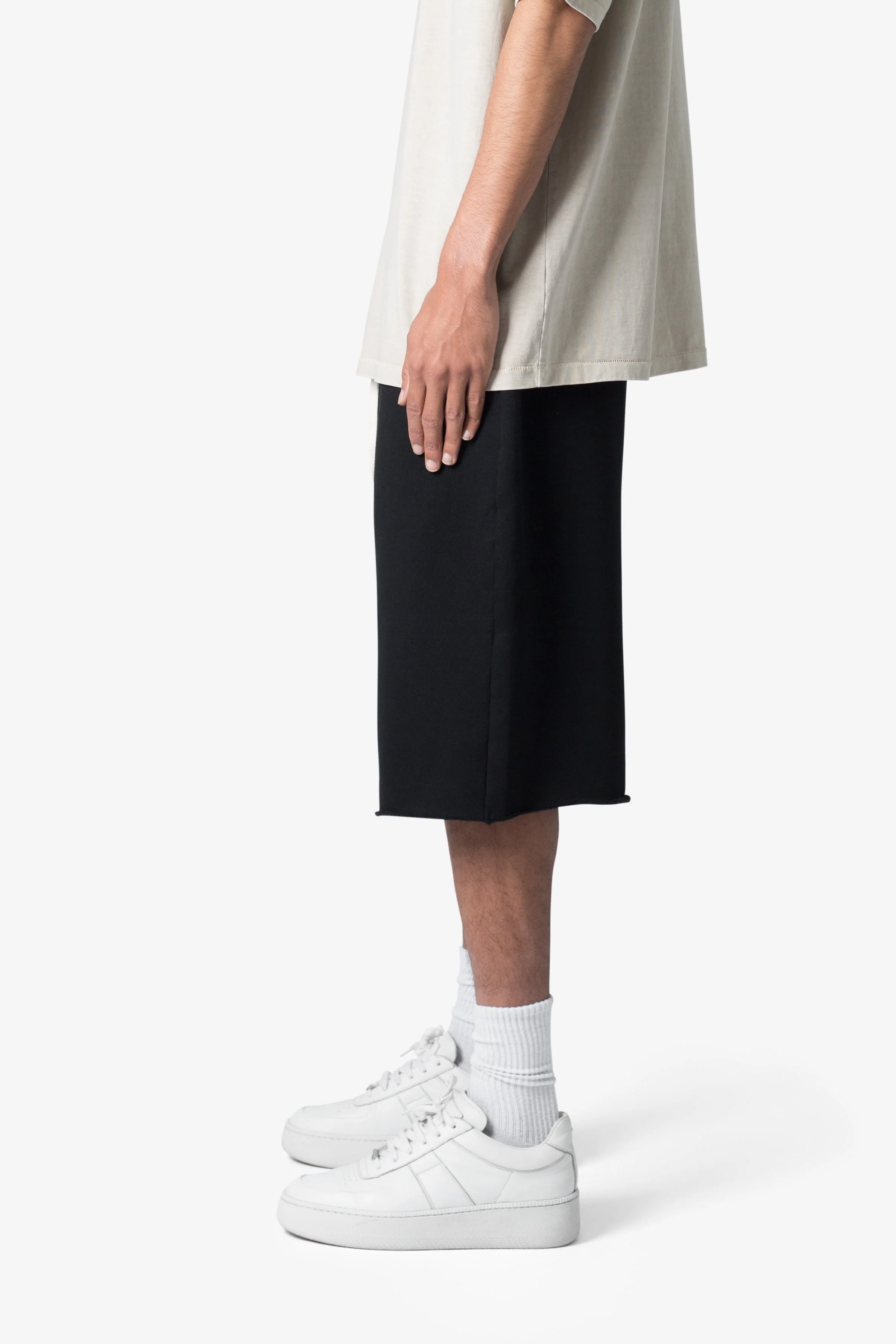 Ultra Baggy Sweatshorts - Black - Image 4