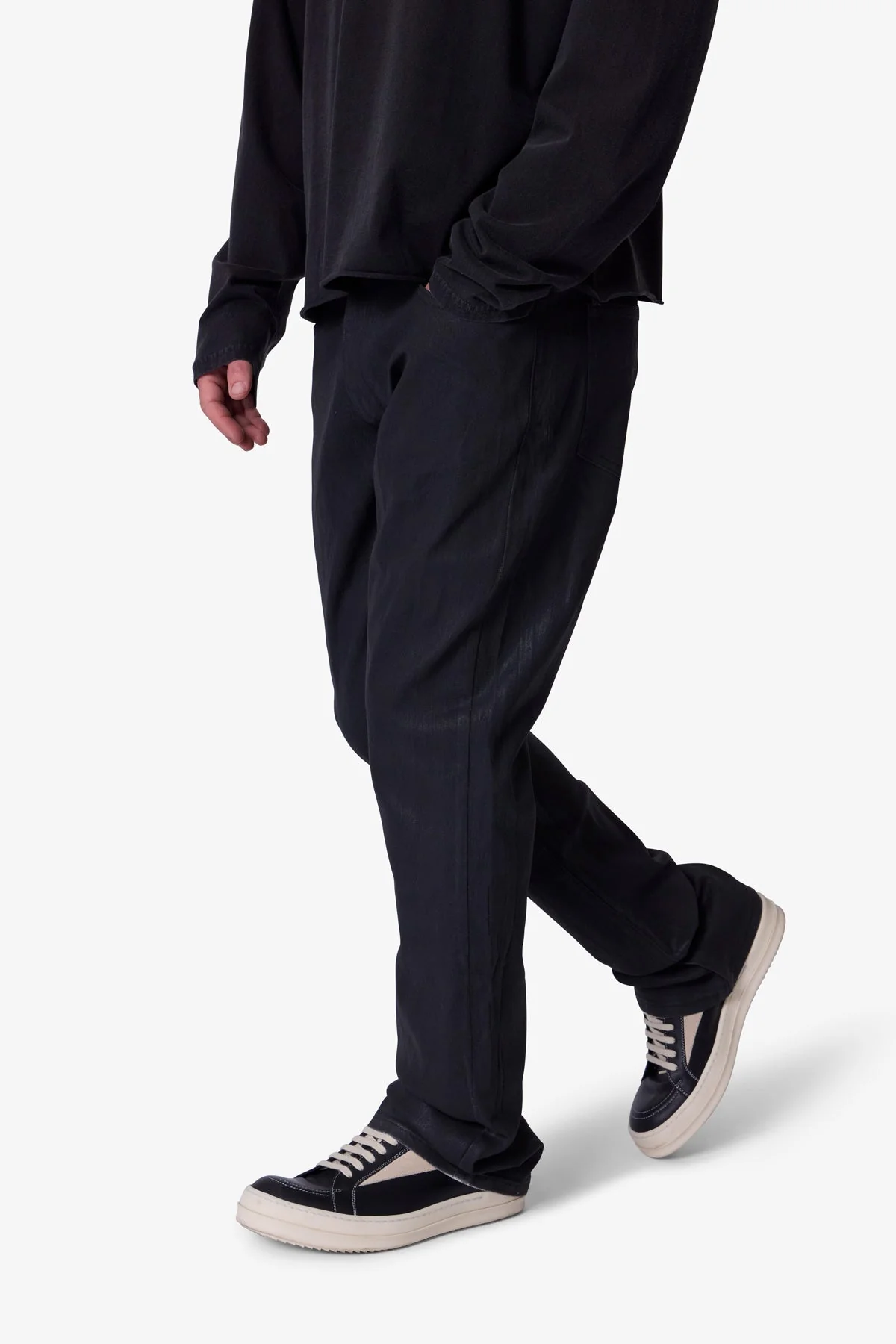 B731 Oiled Bootcut Denim - Black - Image 6