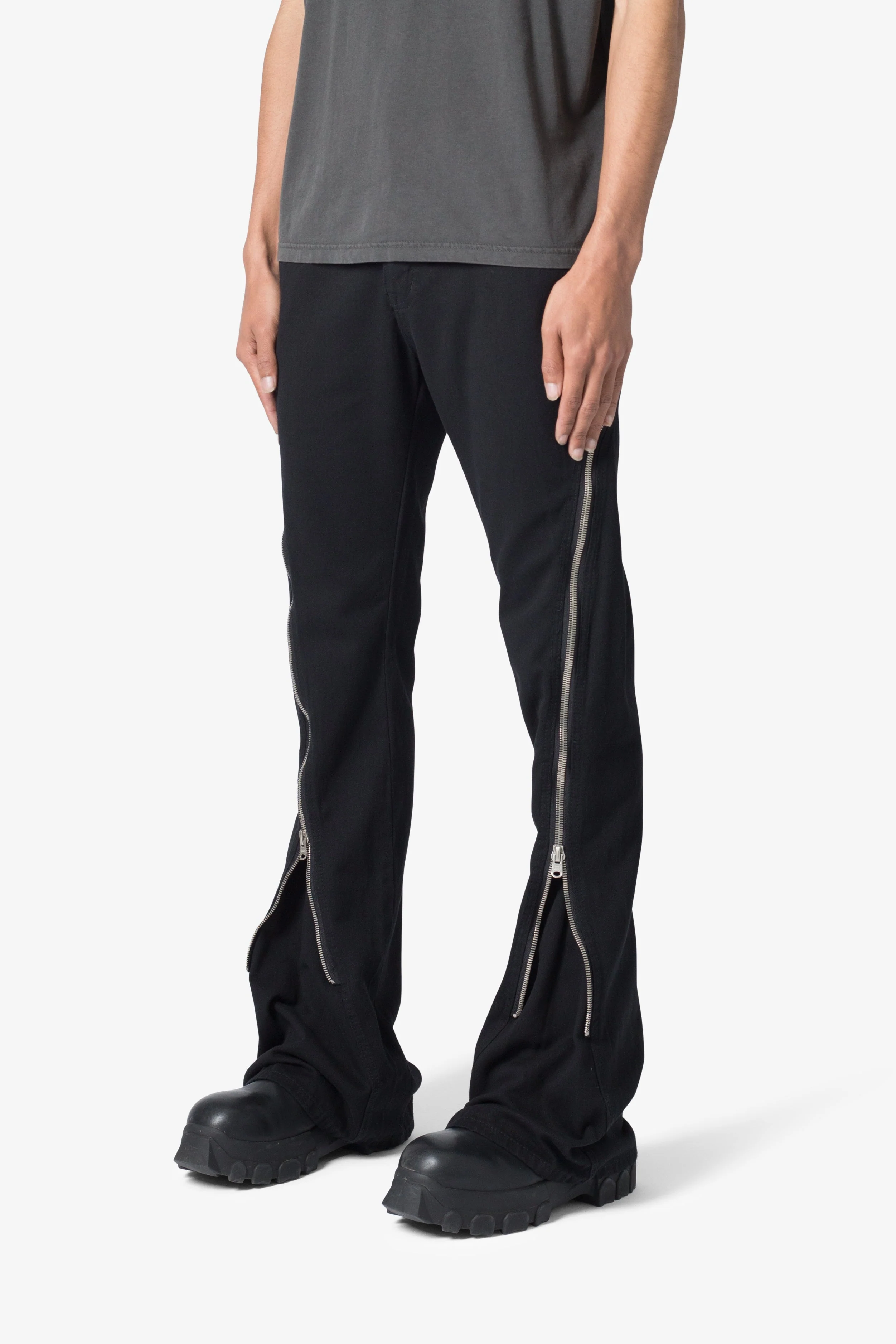 D519 Zipper Flare Denim - Black - Image 3