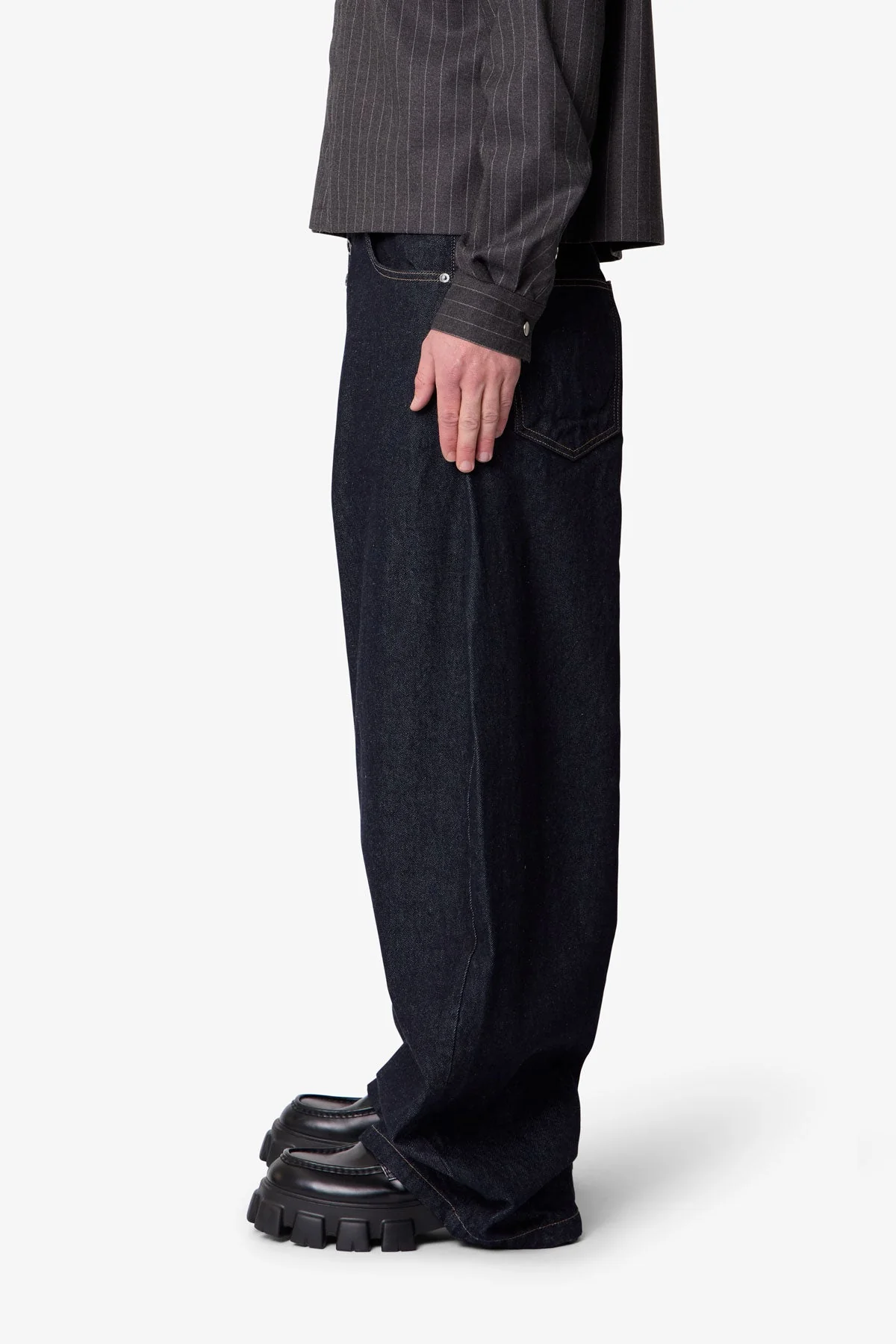 Exposed Shank Barrel Denim - Rinsed Indigo - Image 4