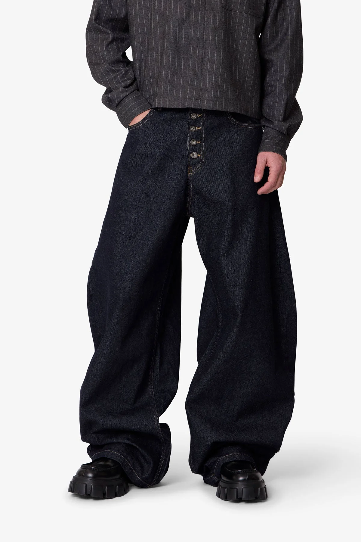 Exposed Shank Barrel Denim - Rinsed Indigo - Image 6